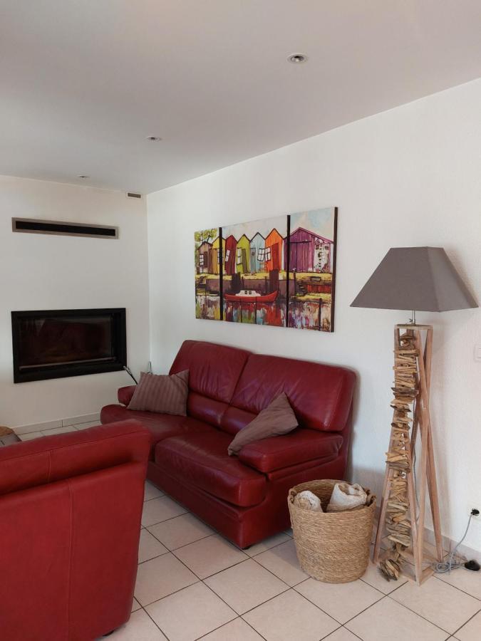 Plaisirs De Lege Villa Екстериор снимка