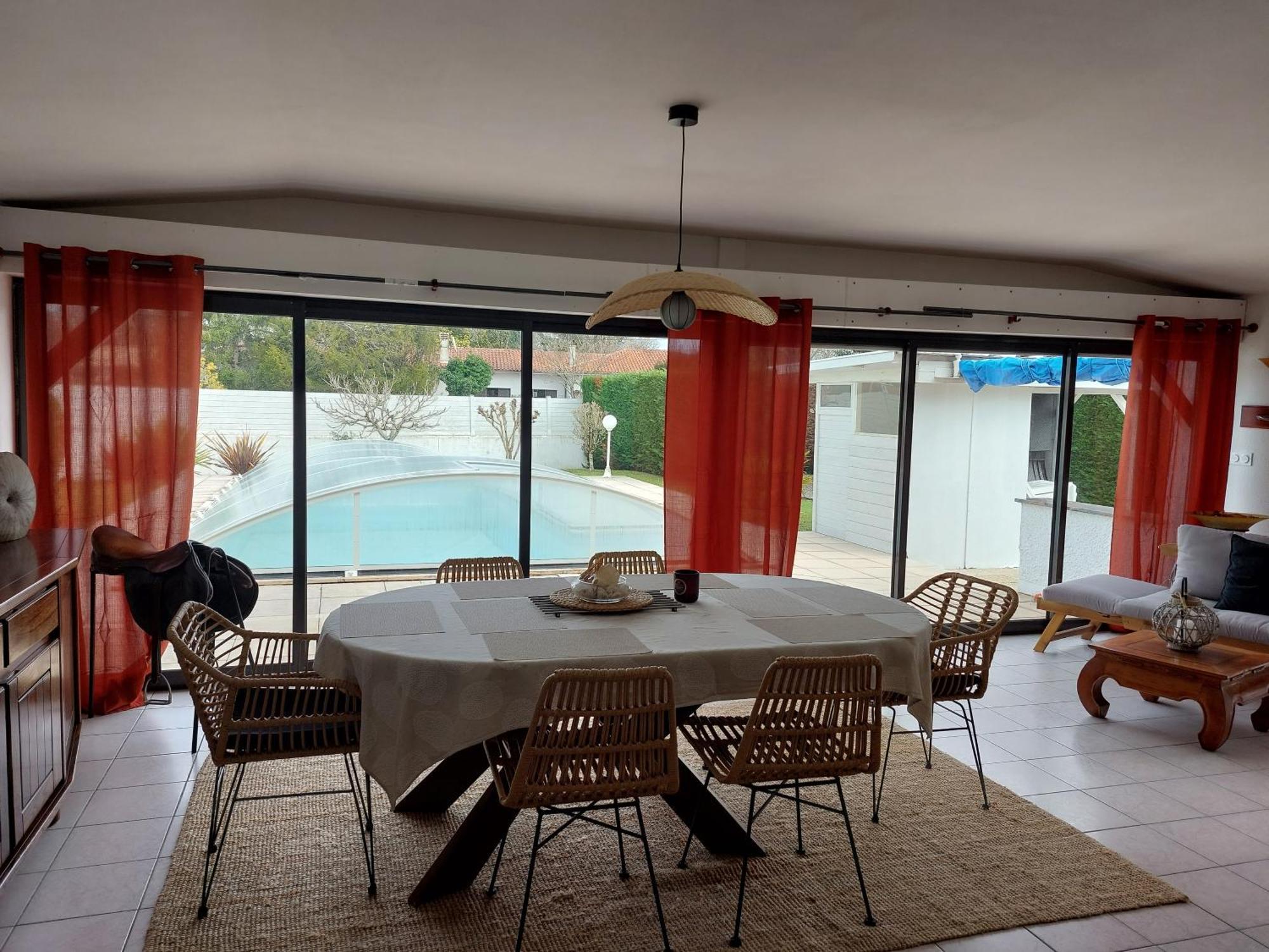 Plaisirs De Lege Villa Екстериор снимка