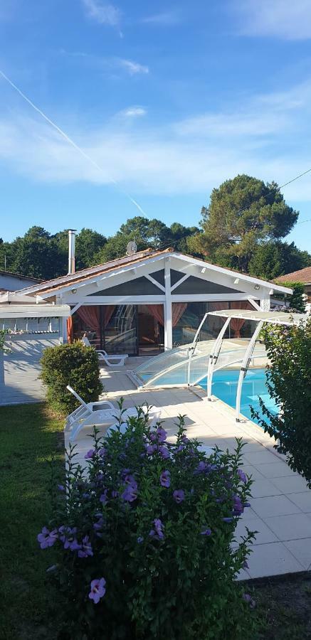 Plaisirs De Lege Villa Екстериор снимка